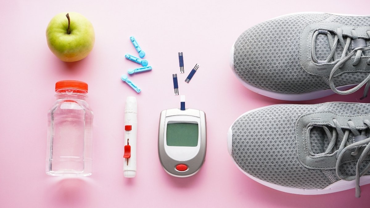 A display of healthy diet and exercise for diabetes can help a person