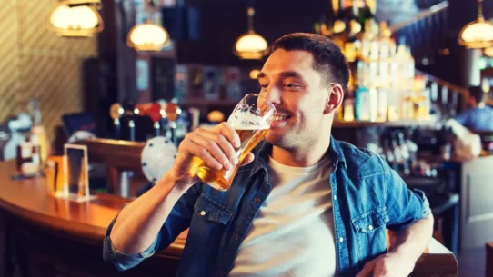 how does alcohol affect a man sexually