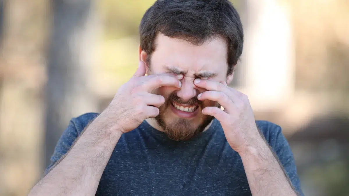 Dry Itchy Eyes