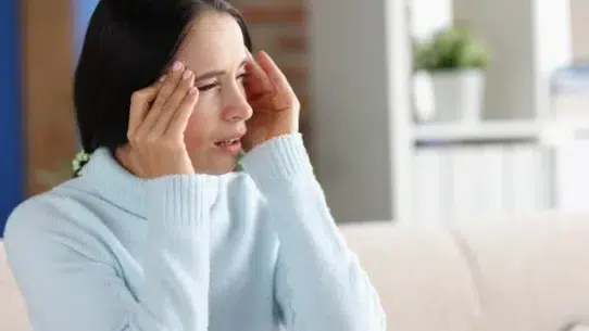 eye strain symptoms